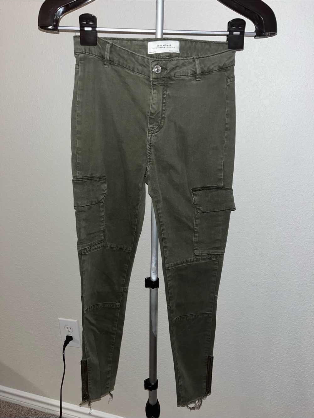 Zara Olive Green Skinny Cargo Jeans